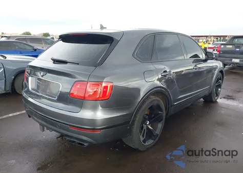 2018 Bentley Bentayga Activity Edition/Black Edition/Mulliner/Onyx Edition/W12 из США, поврежденный, VIN SJAAC2ZV1JC022760